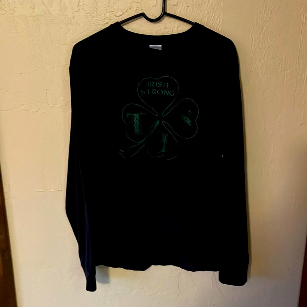 Long sleeve t